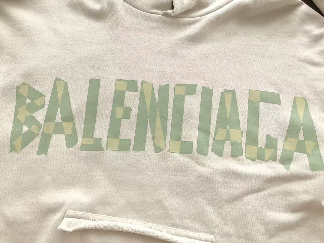 B🔥L🔥🔥🔥IA🔥A HOODIE