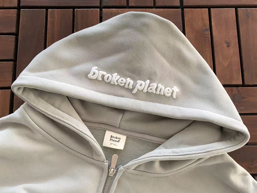 Chandal BROKEN PLANET
