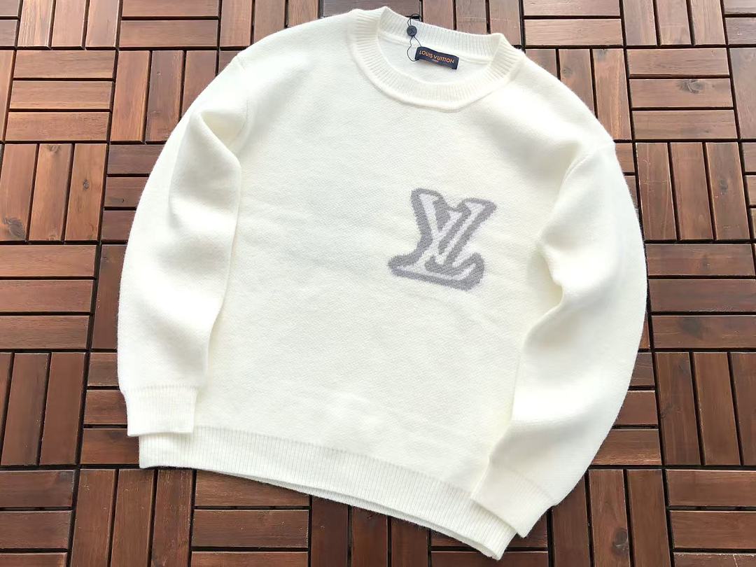 L🔥SWEATER
