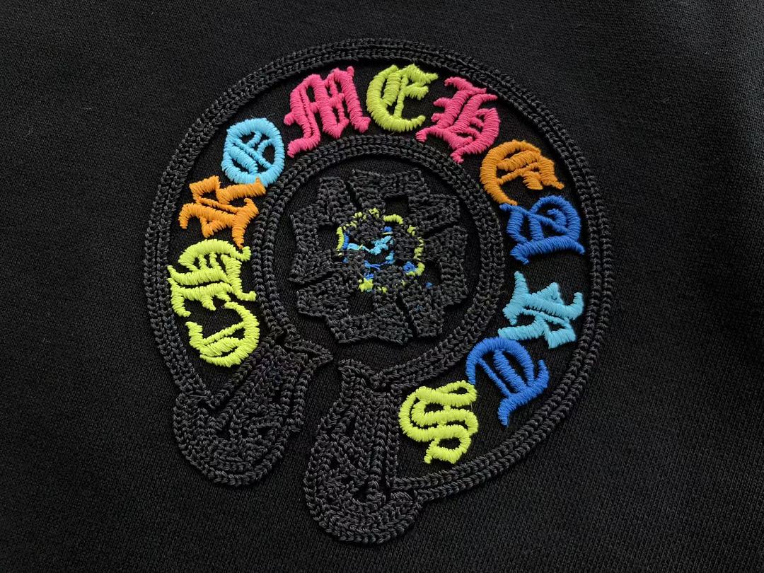 CH🔥OM🔥 HE🔥RTS HOODIE
