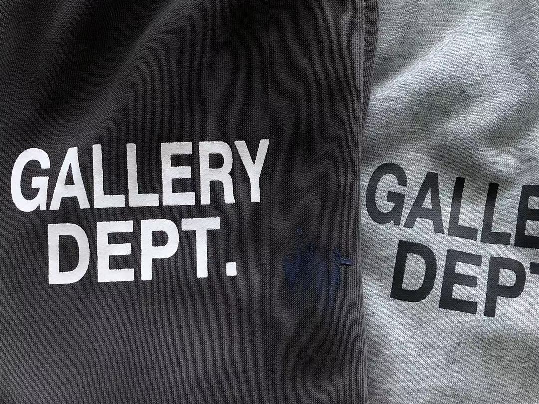 GALLERY DEPT SHORTS