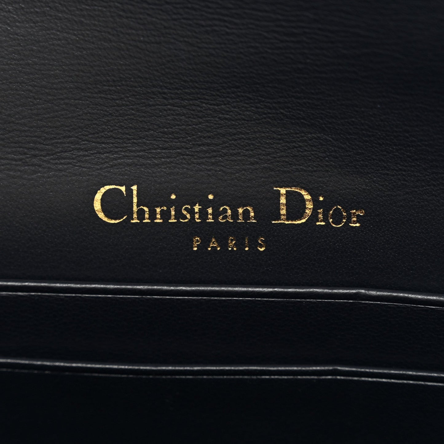 DIOR