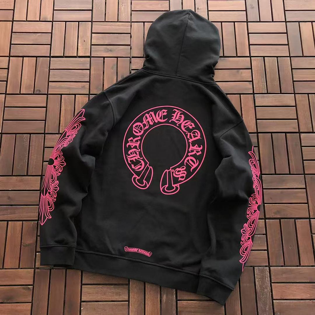 CH🔥OM🔥 HE🔥RTS HOODIE