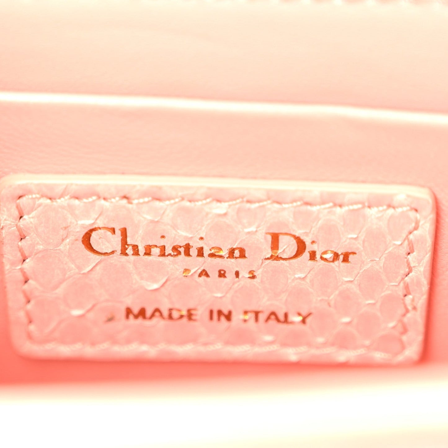 DIOR