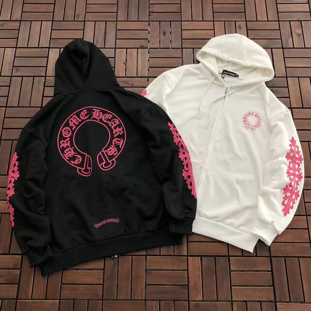 CH🔥OM🔥 HE🔥RTS HOODIE