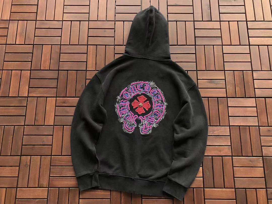 CH🔥OM🔥 HE🔥RTS HOODIE