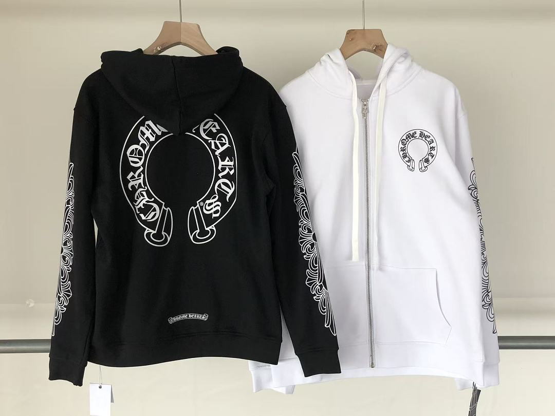 CH🔥OM🔥 HE🔥RTS HOODIE