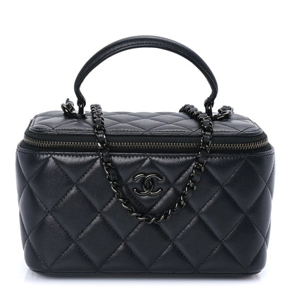 Lambskin Quilted Small Top Handle Vanity Case With Chain So Black