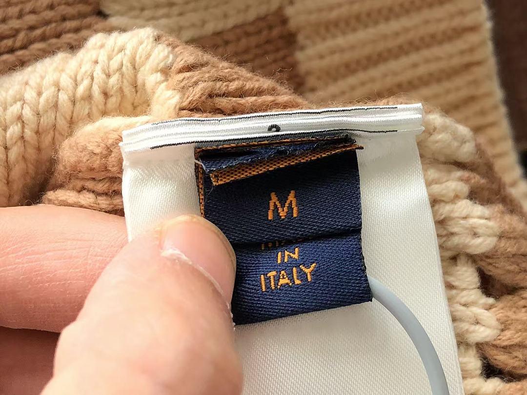 L🔥SWEATER