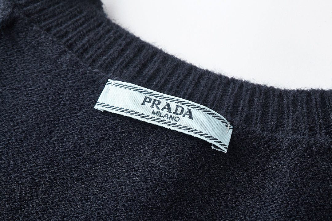 CAMISETA PRADA - 214
