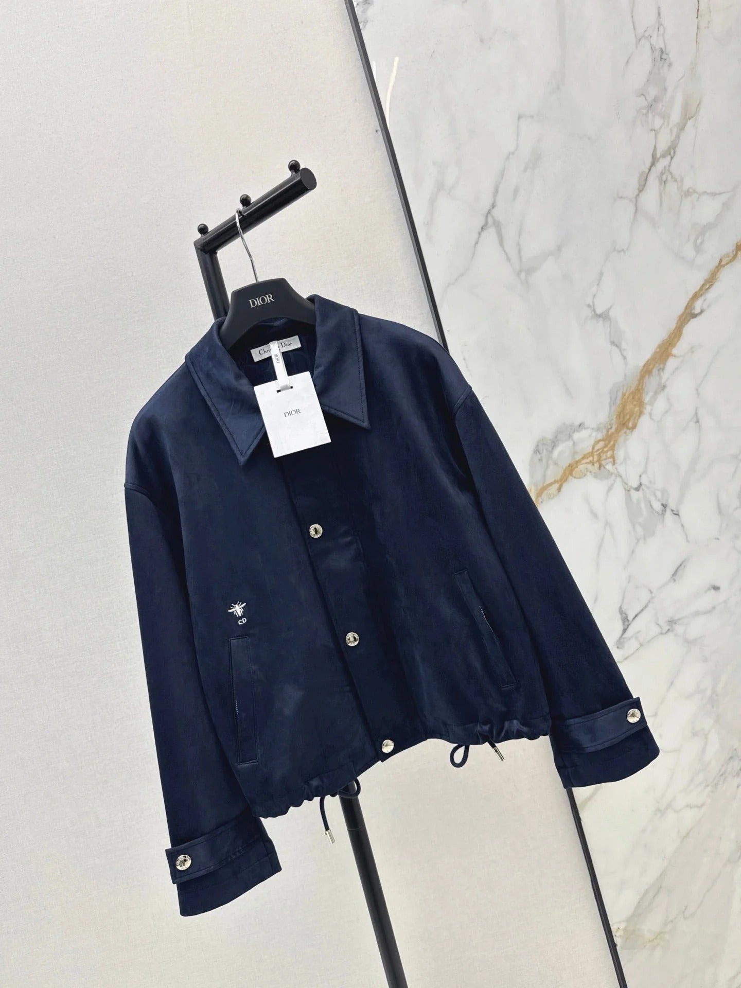 DIOR
