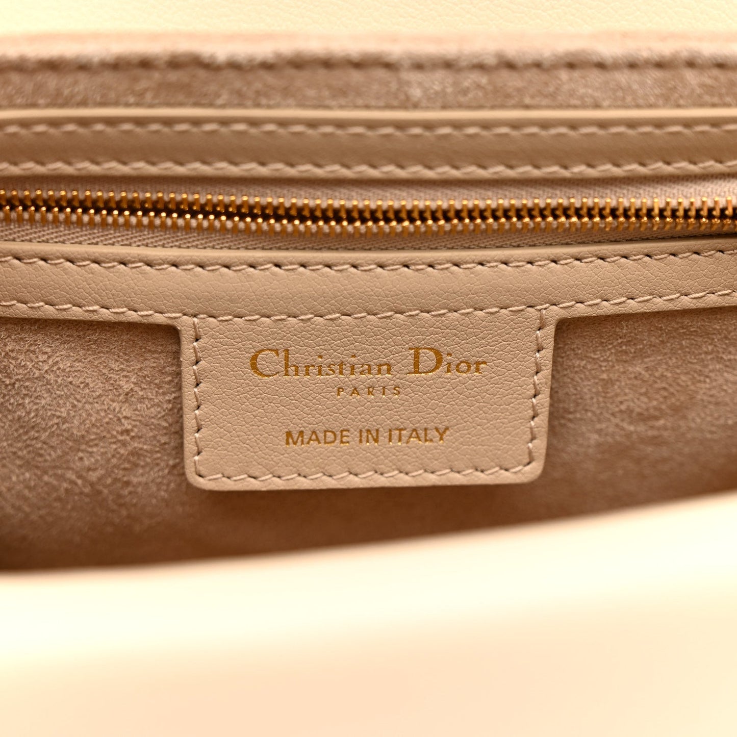 DIOR