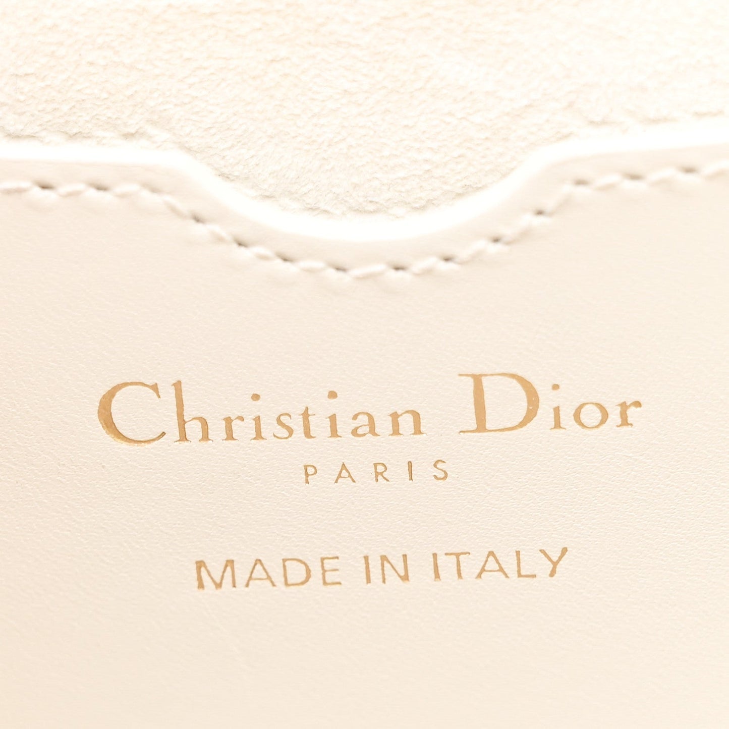 DIOR