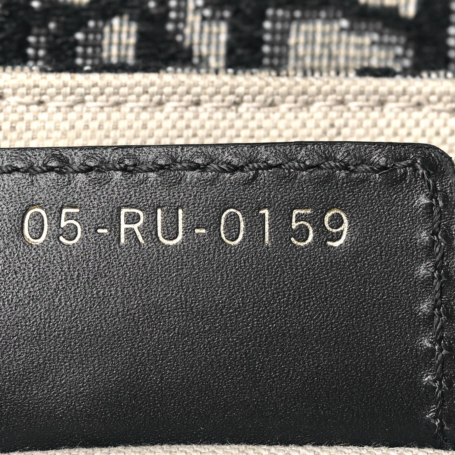 DIOR