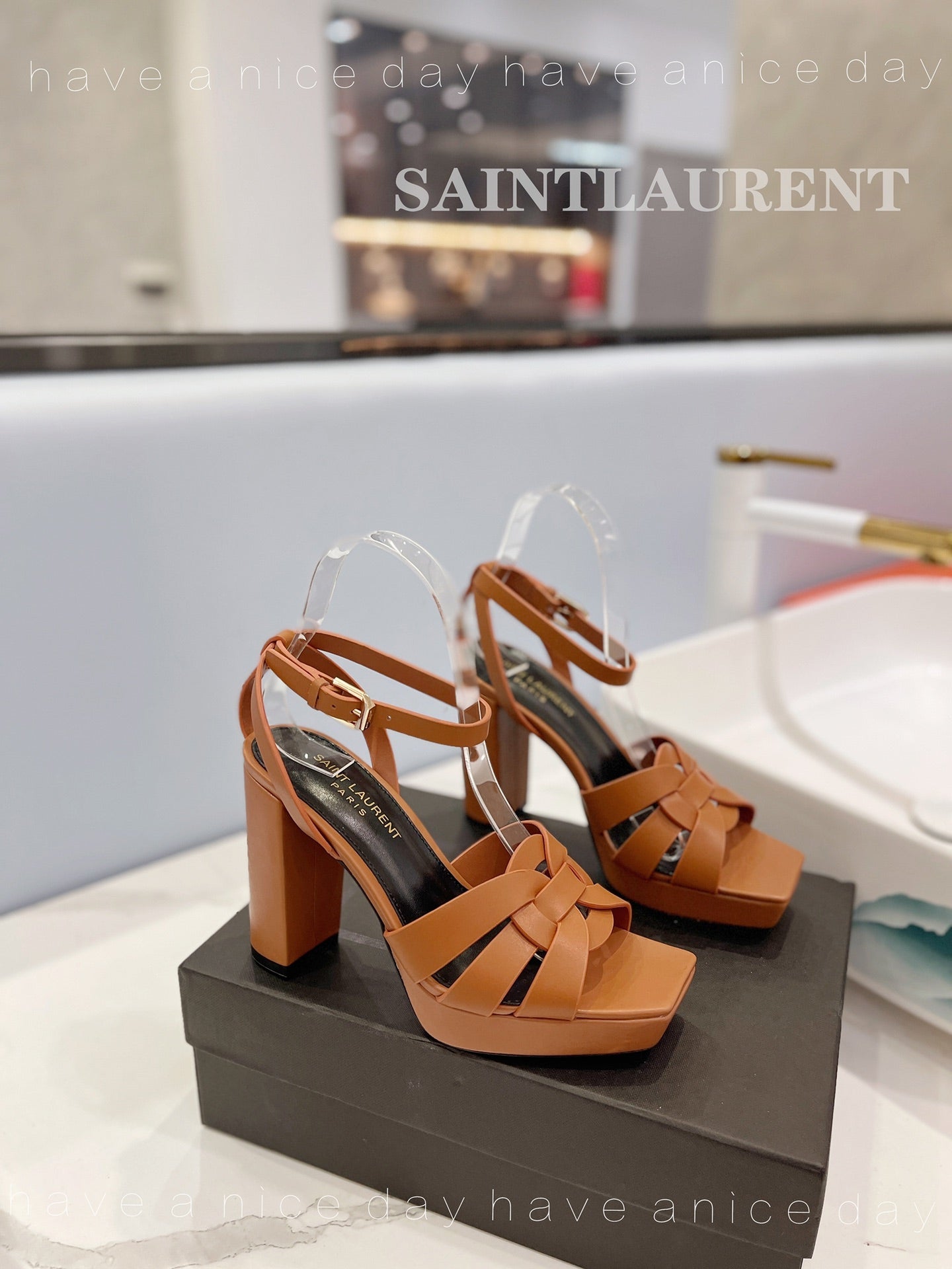 Saint Laurent