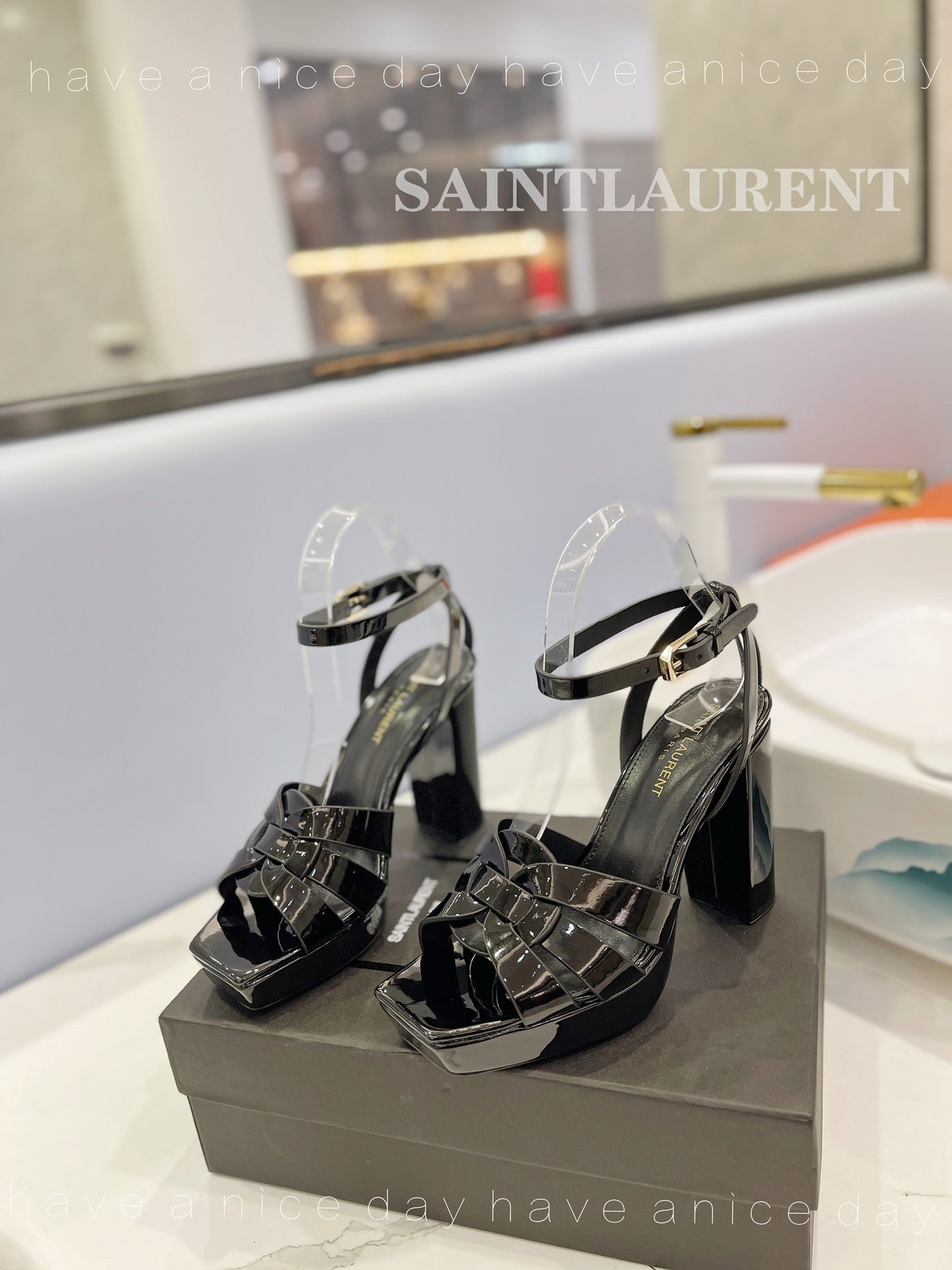 Saint Laurent