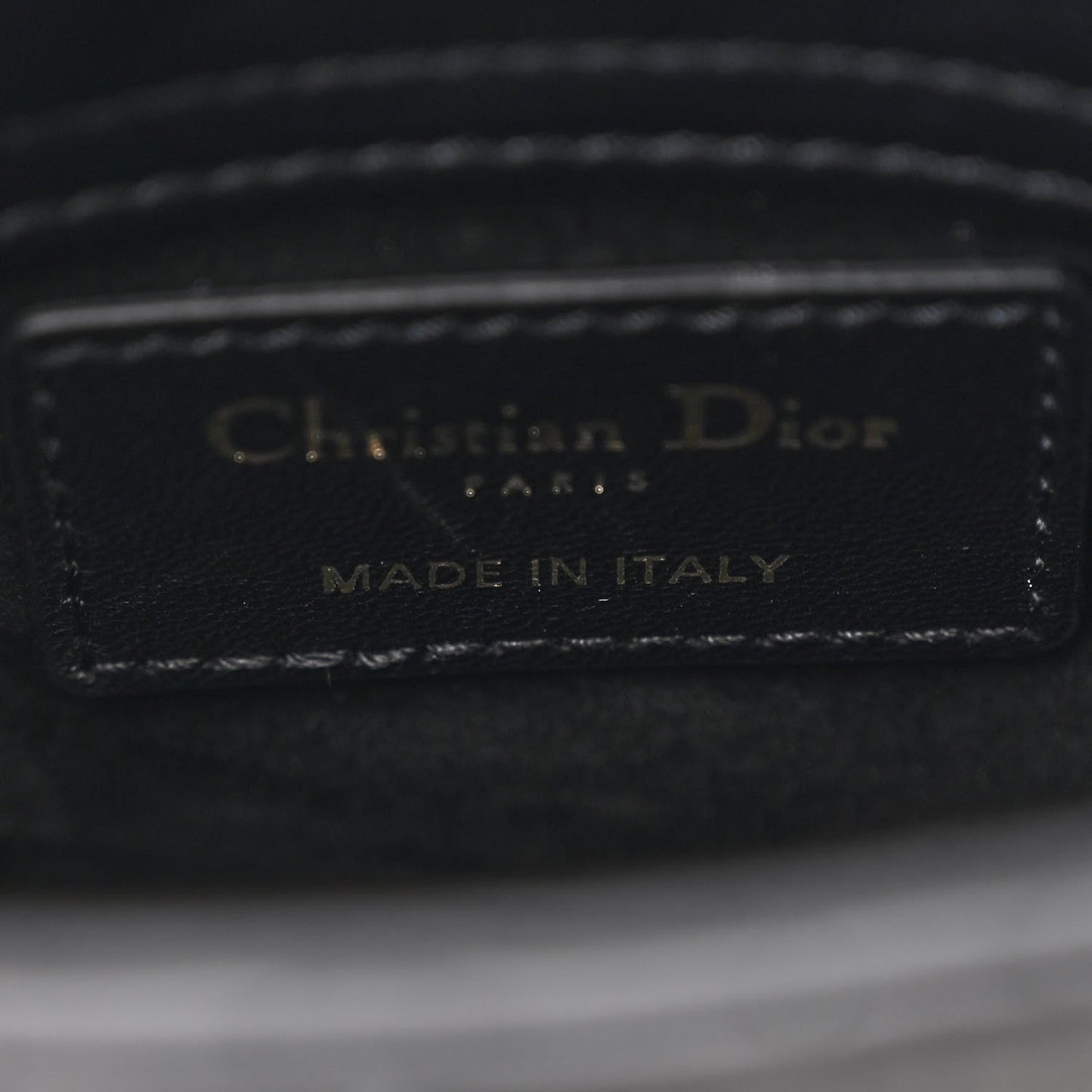 DIOR