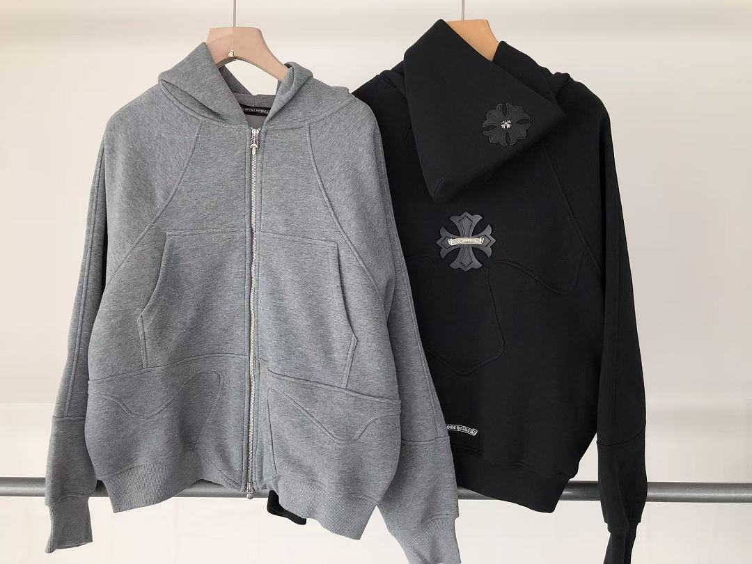CH🔥OM🔥 HE🔥RTS HOODIE