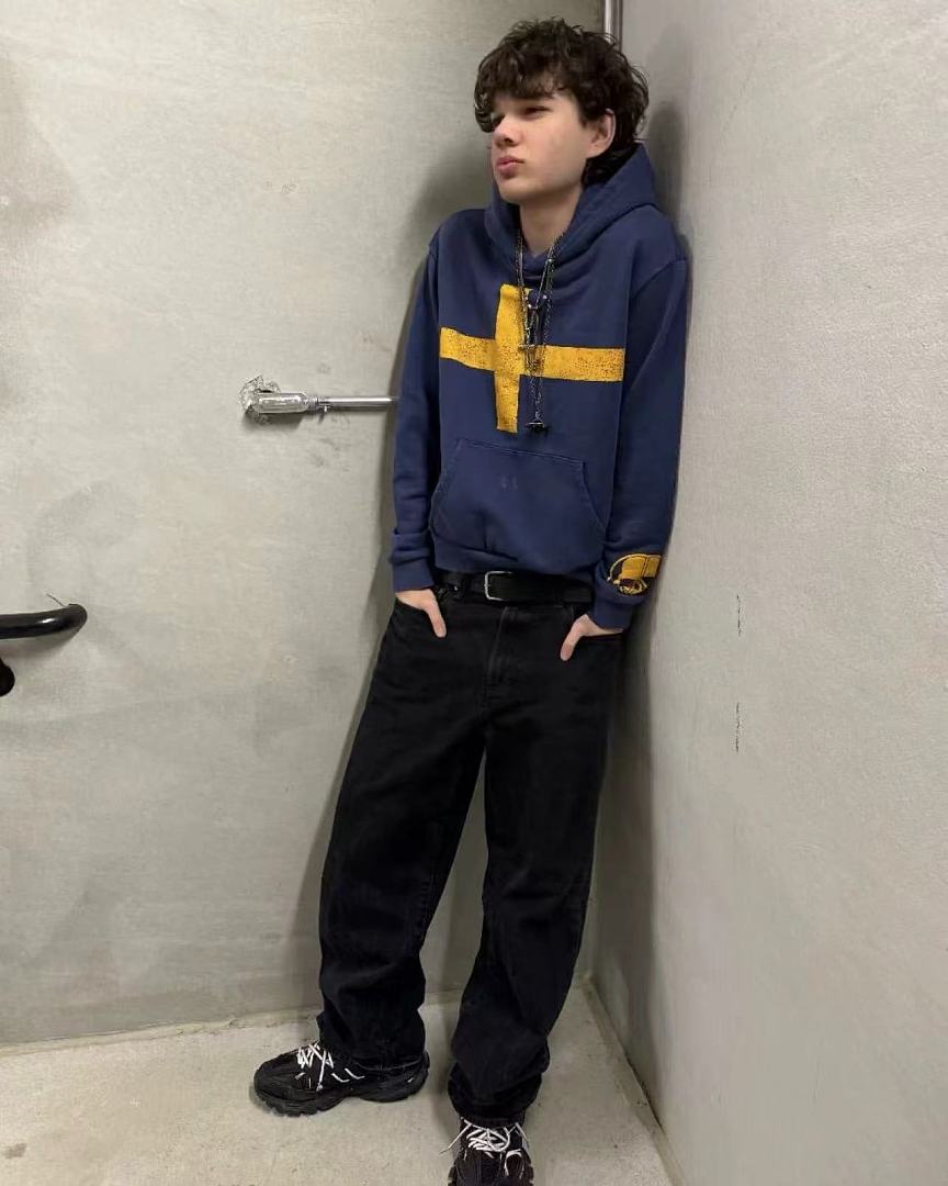 VINTAGE HOODIE