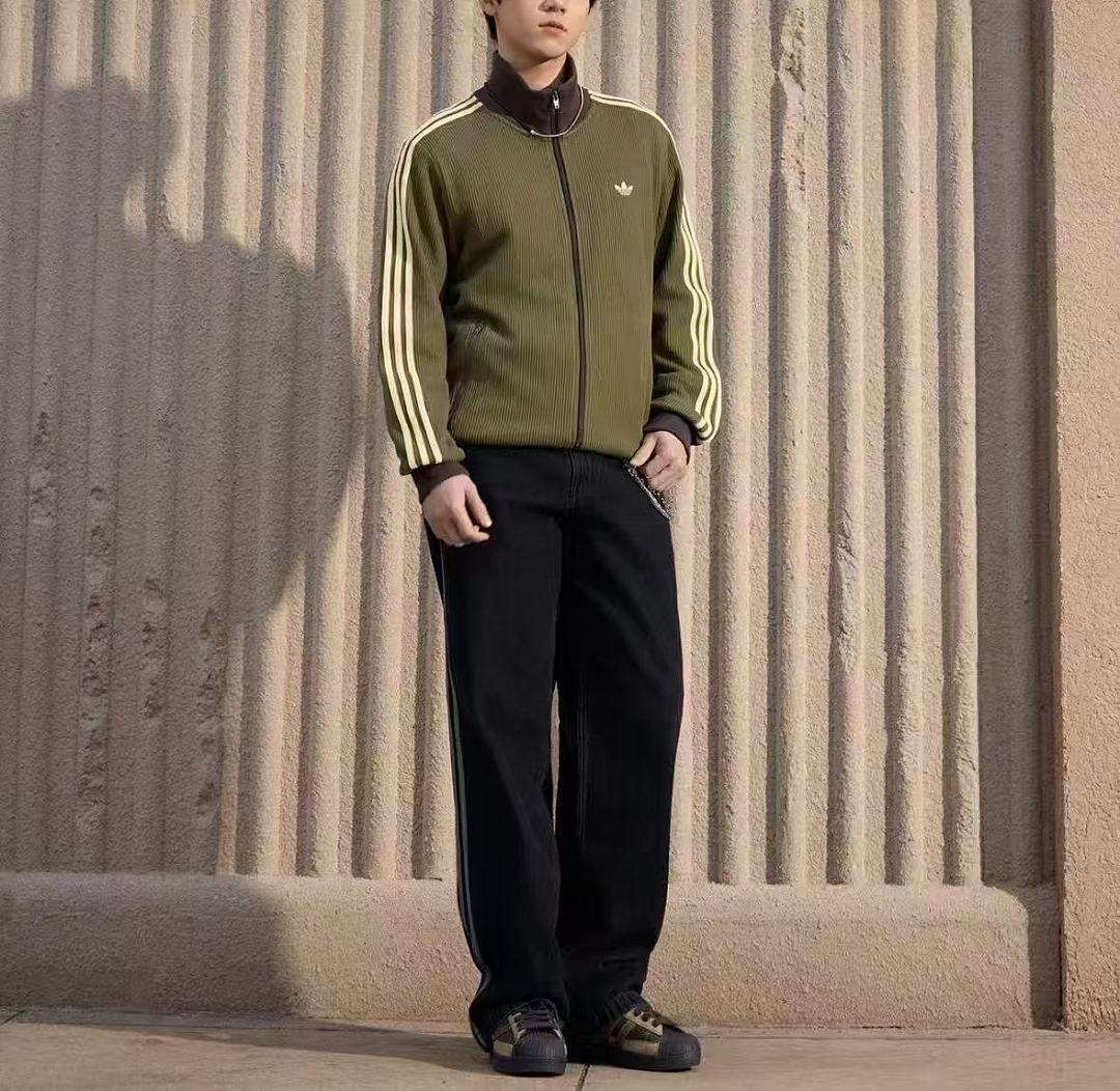 🔥DI🔥AS SWEATER