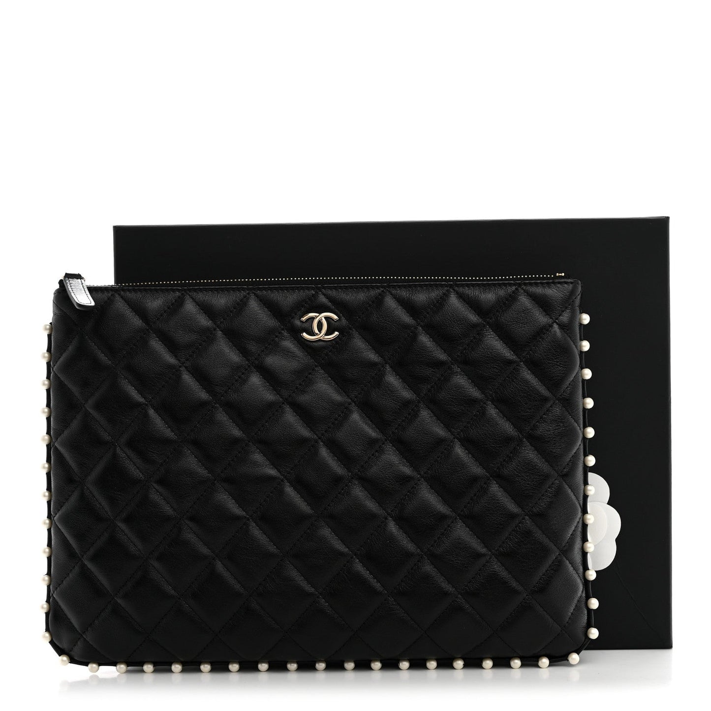 Calfskin Quilted Pearl Medium Cosmetic Case Black