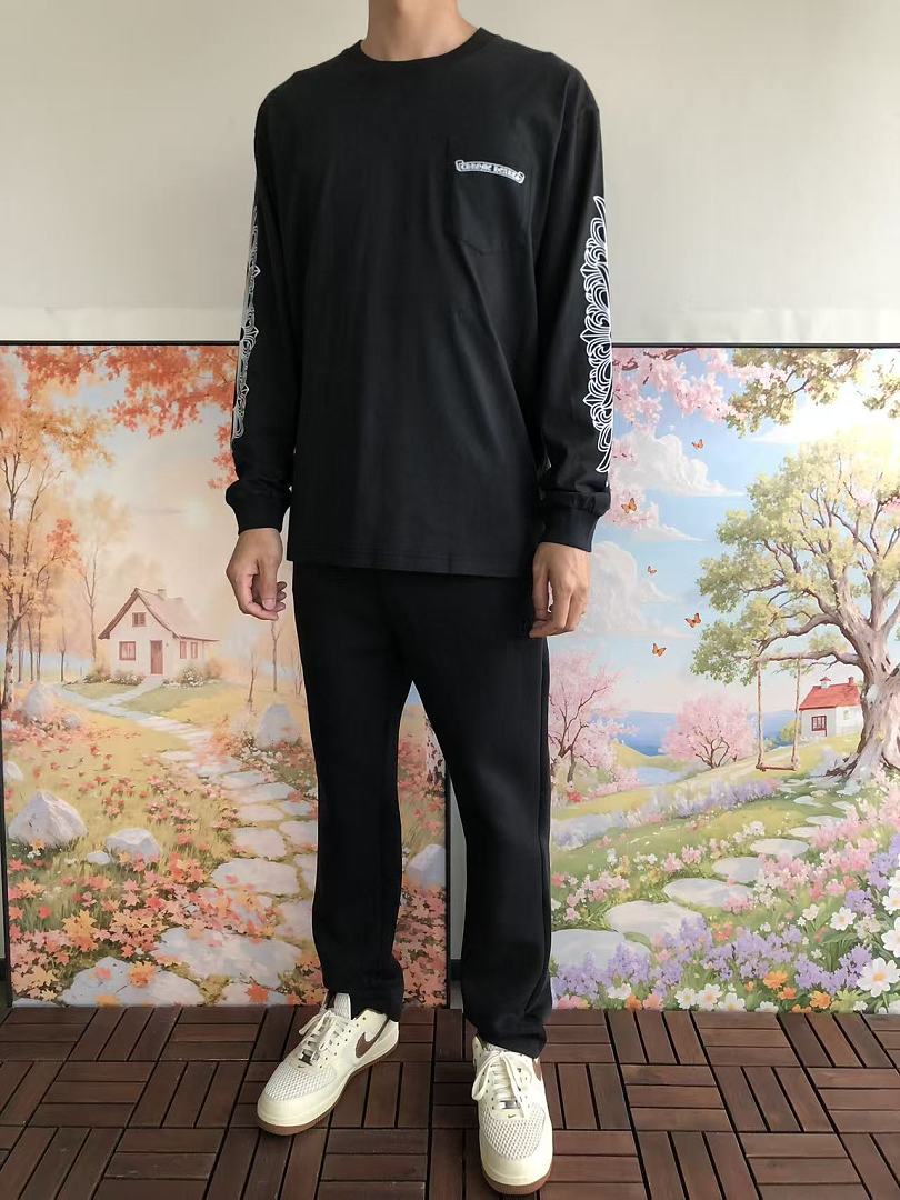 CH🔥OM🔥 HE🔥RTS LONG-SLEEVE