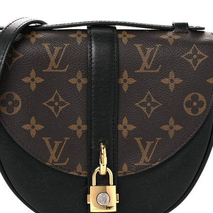 Reverse Monogram Chantilly Lock Black