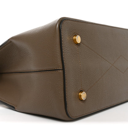 Small Classic Grain Calfskin Seaton Clay