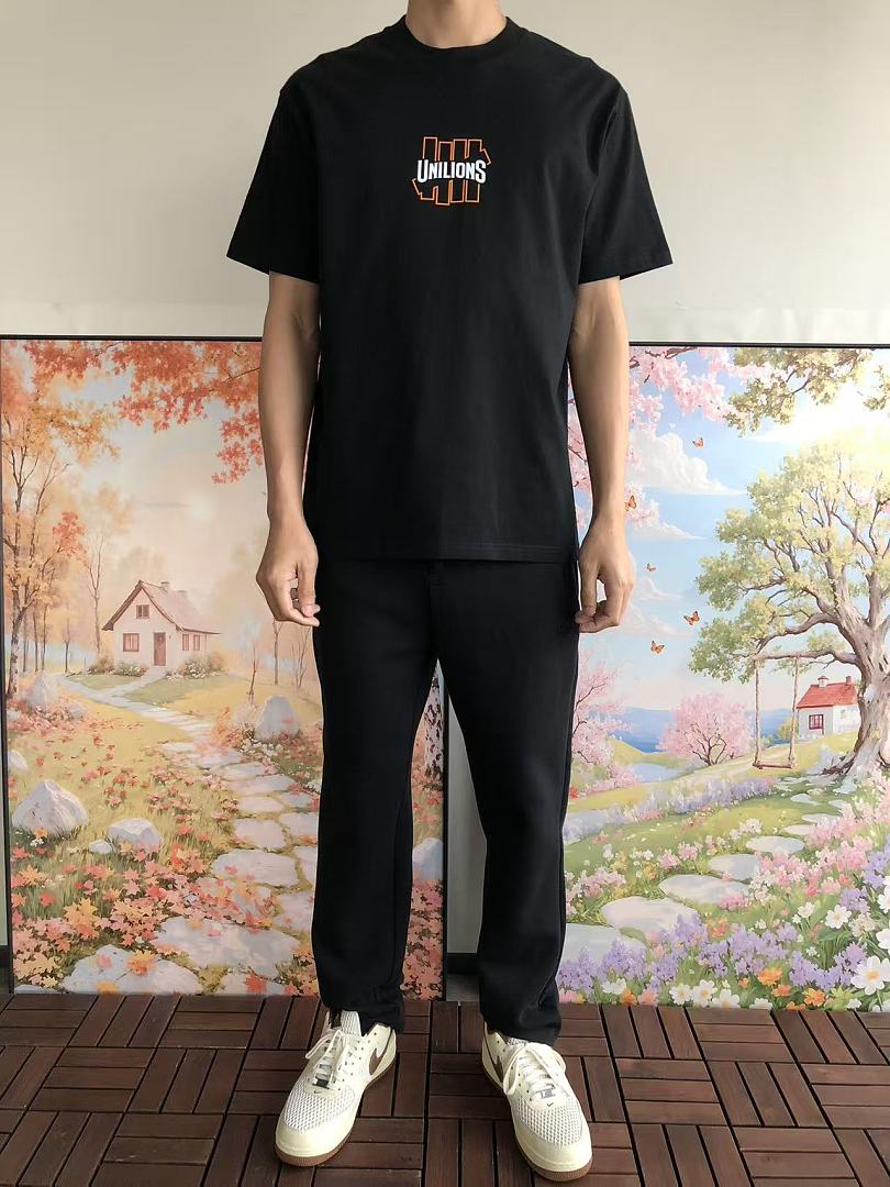 UNDEFEATED T-SHIRT