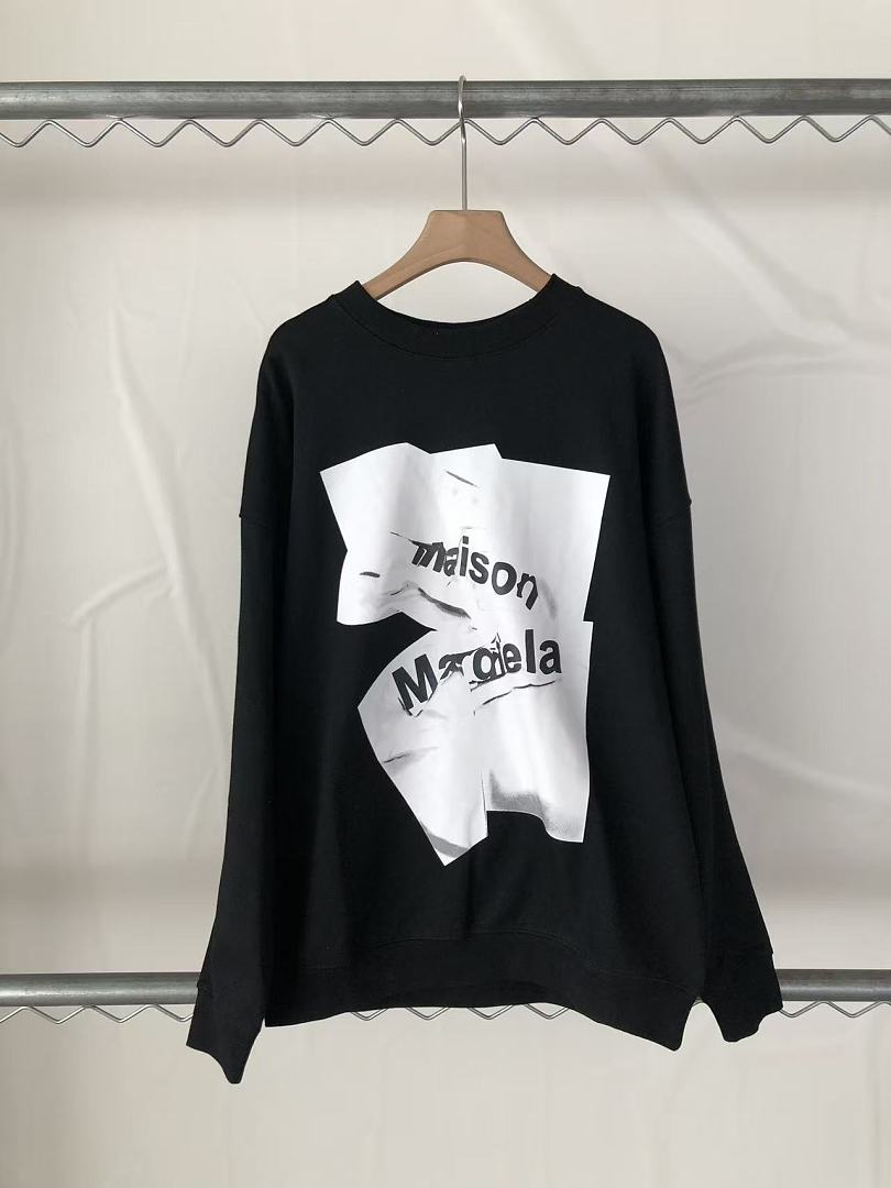 M🔥IS🔥N M🔥R🔥IE🔥A SWEATER