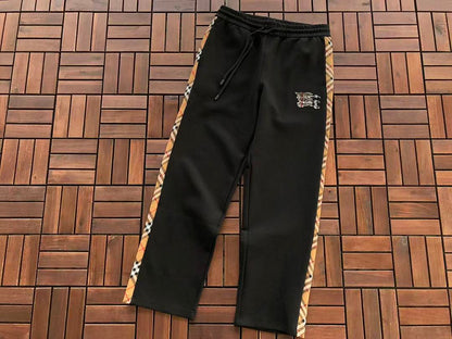 TOP￥~215 PANTS ￥~185 B🔥RB🔥RRY SWEATER TROUSERS