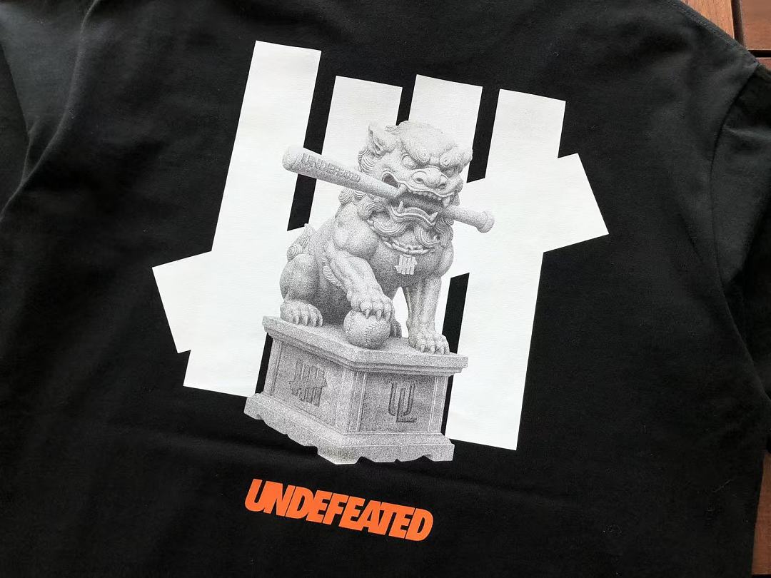 UNDEFEATED T-SHIRT