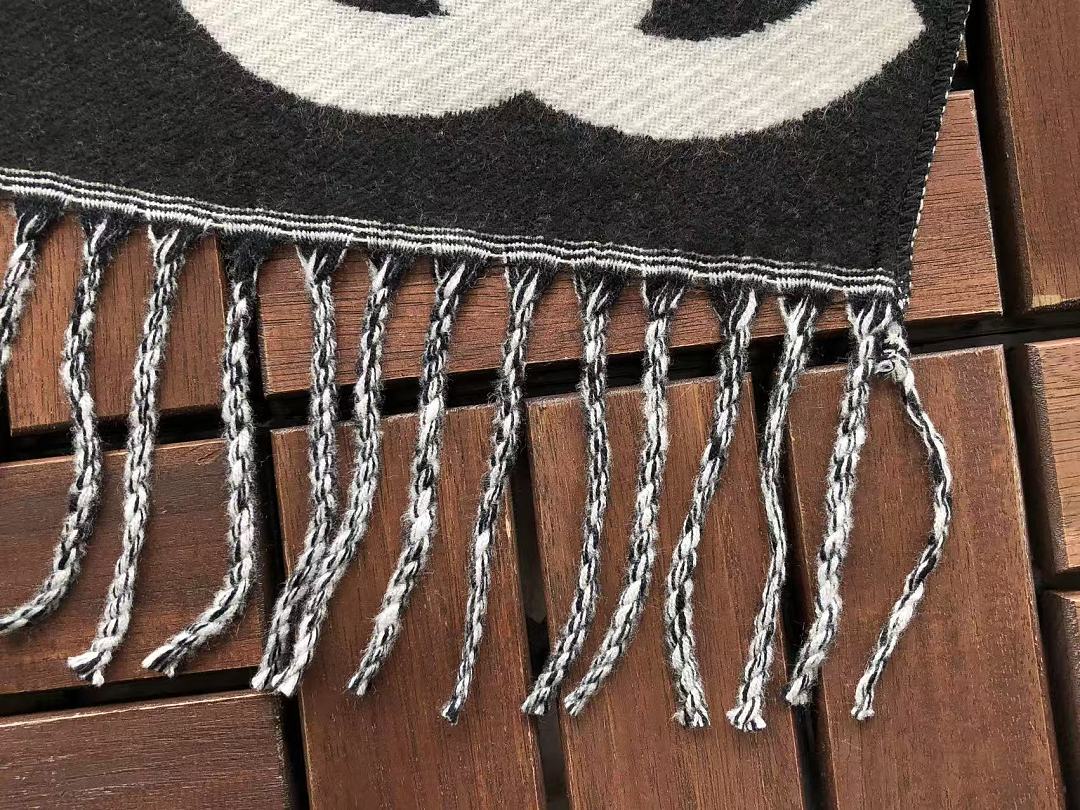 C🔥A🔥E🔥SCARF