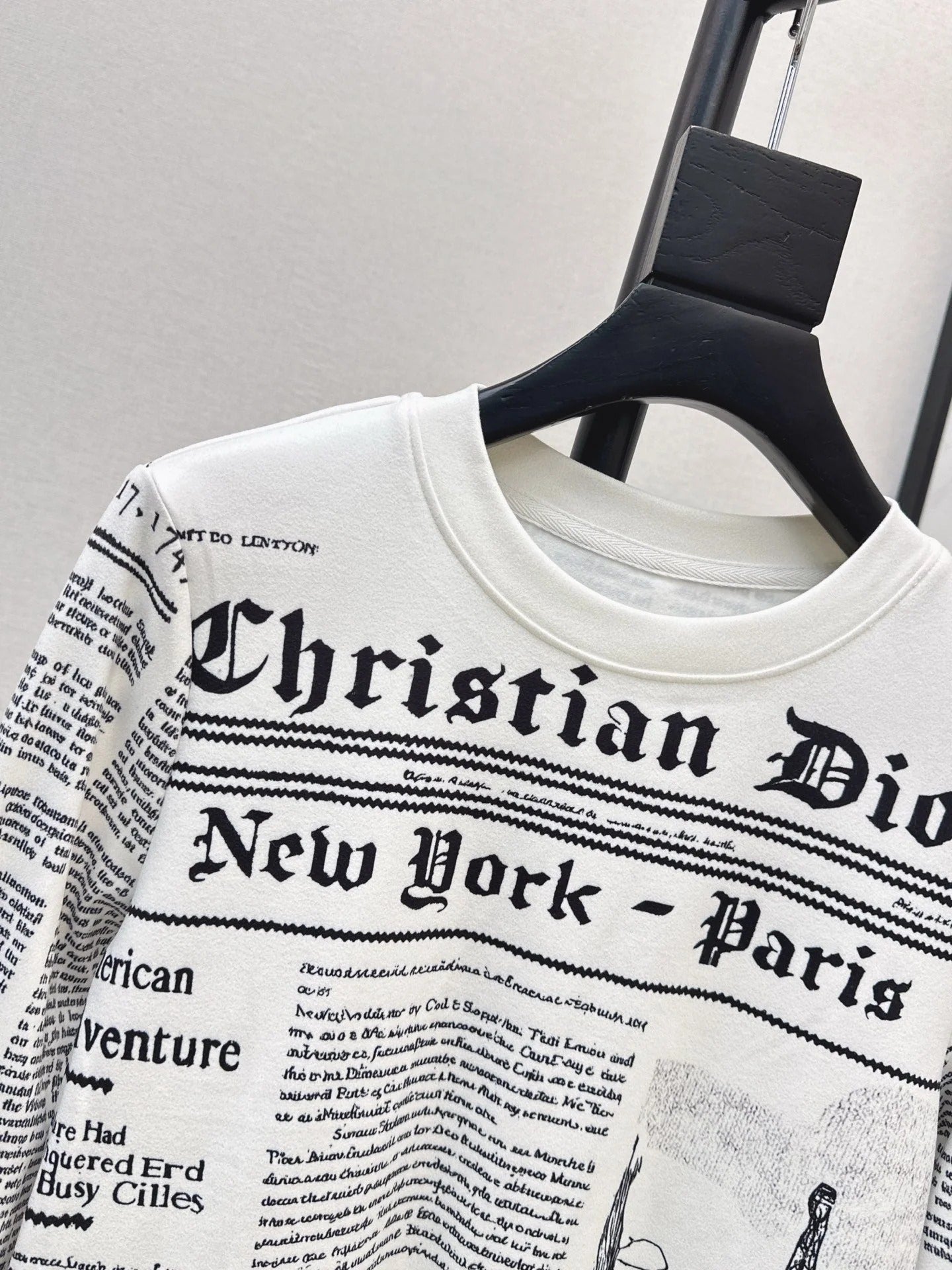 DIOR