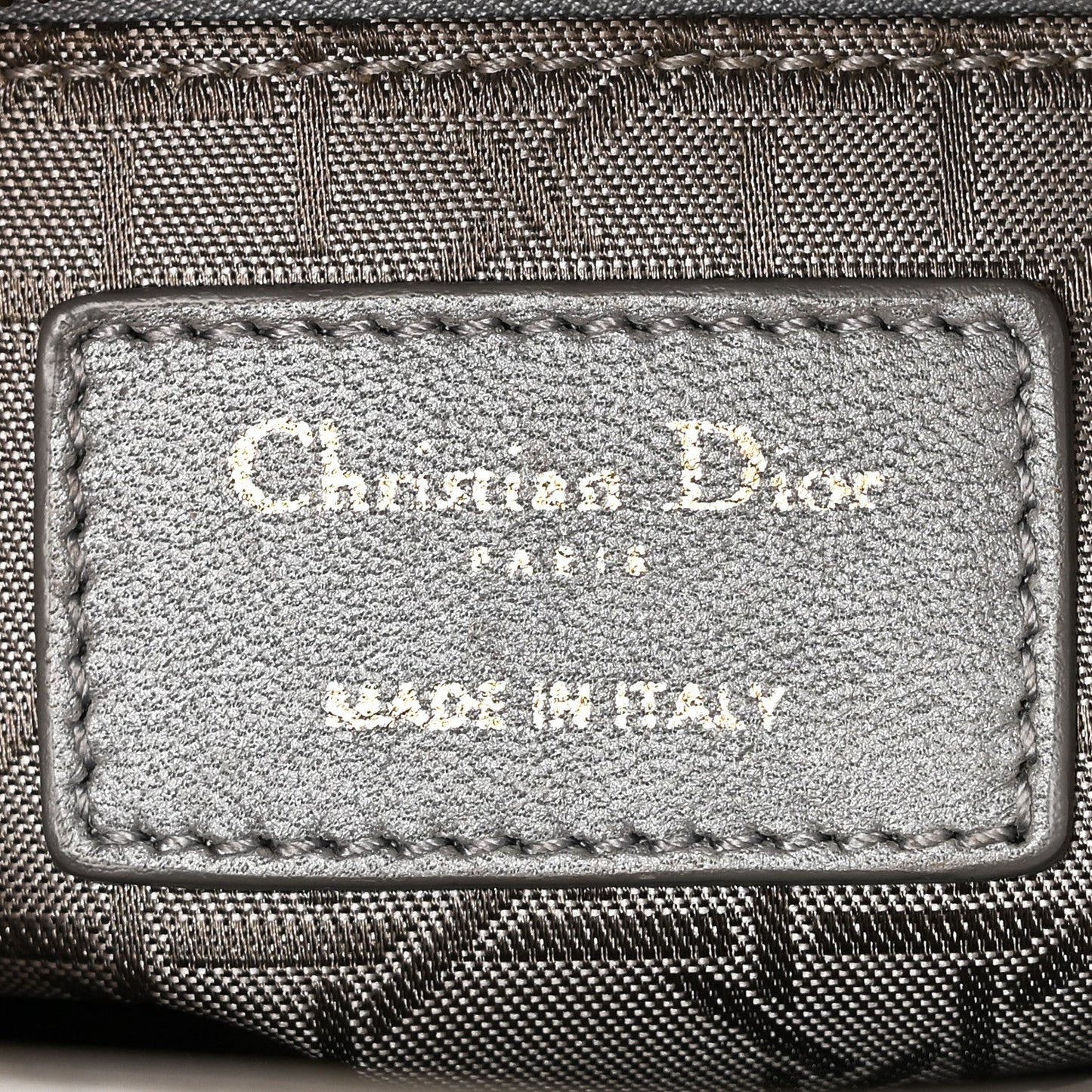 DIOR