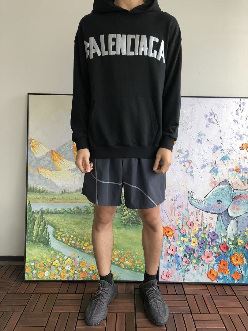 B🔥L🔥🔥🔥IA🔥A HOODIE