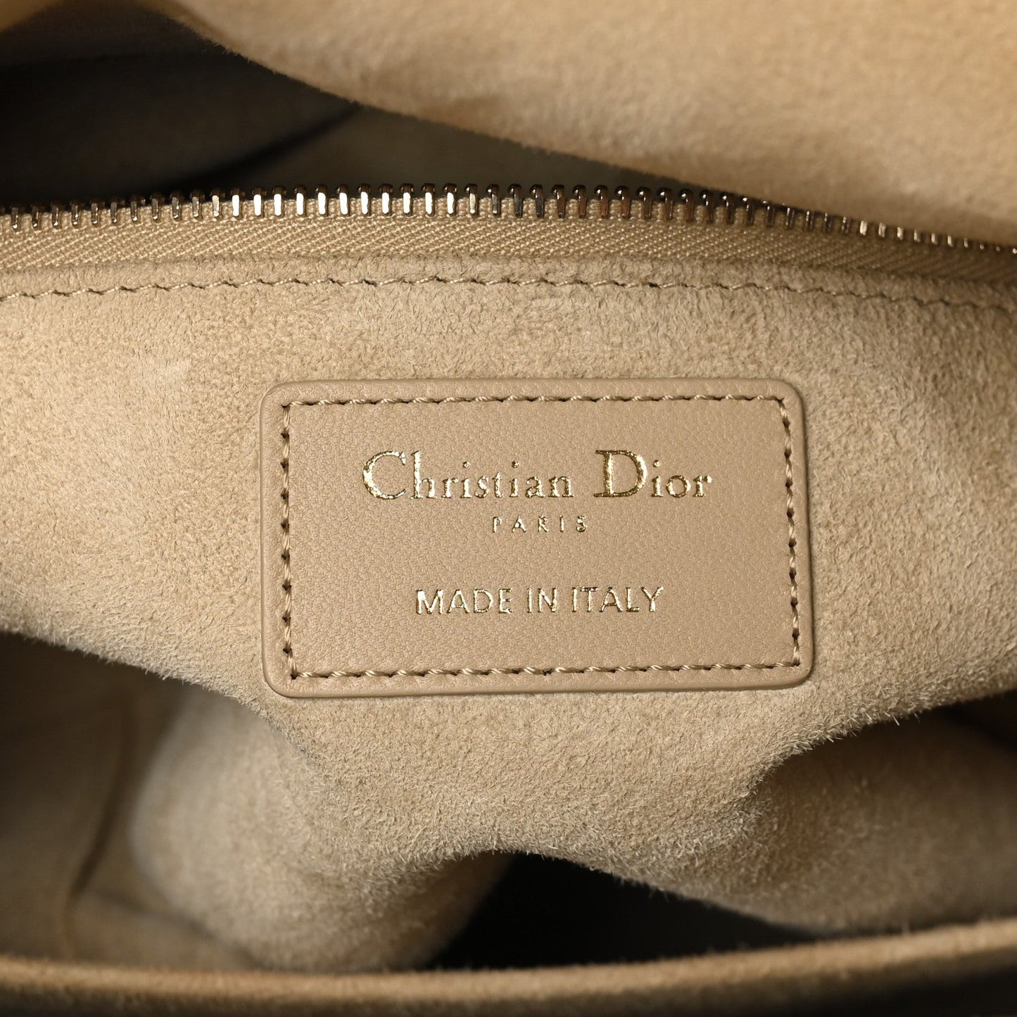 DIOR