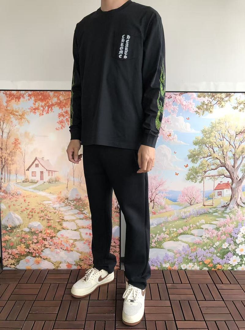CH🔥OM🔥 HE🔥RTS LONG-SLEEVE