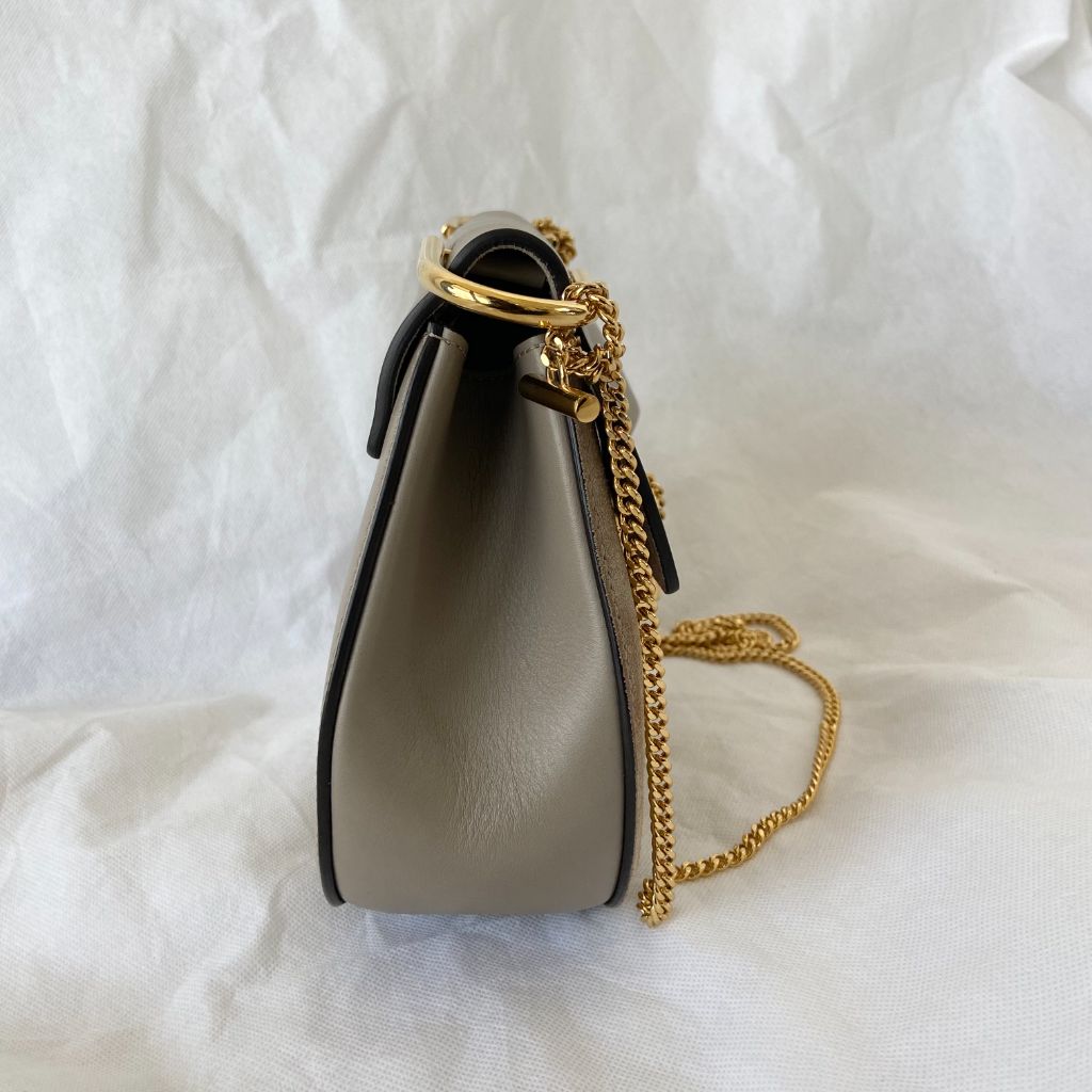 Chloé