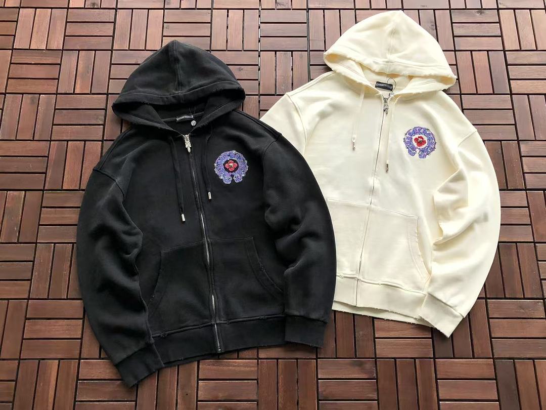 CH🔥OM🔥 HE🔥RTS HOODIE