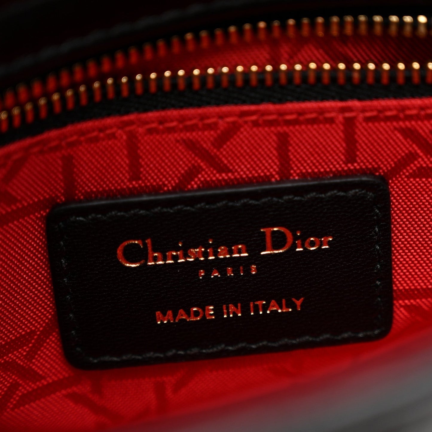 DIOR
