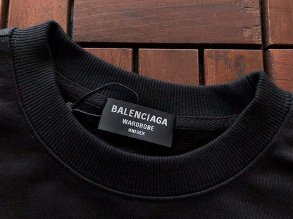 B🔥L🔥🔥🔥IA🔥A SWEATER