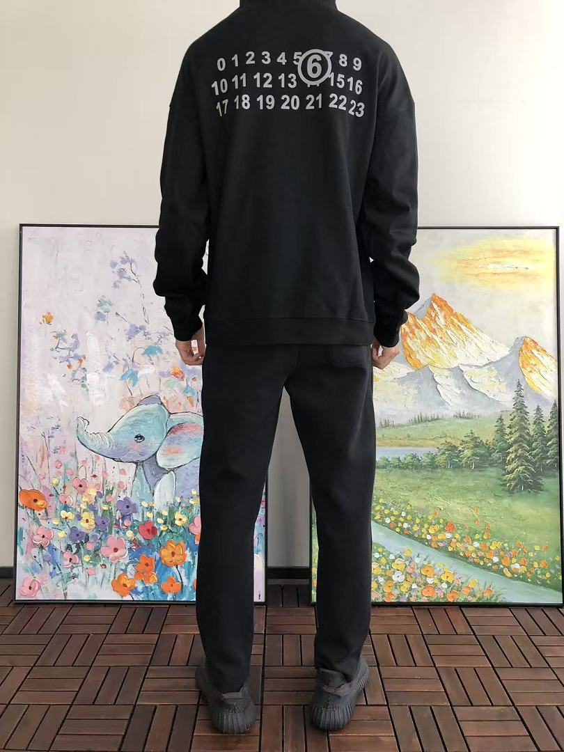 M🔥IS🔥N M🔥R🔥IE🔥A & TOMMY CASH HOODIE
