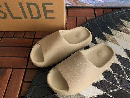 Y🔥🔥ZY & 🔥DI🔥AS SLIPPERS