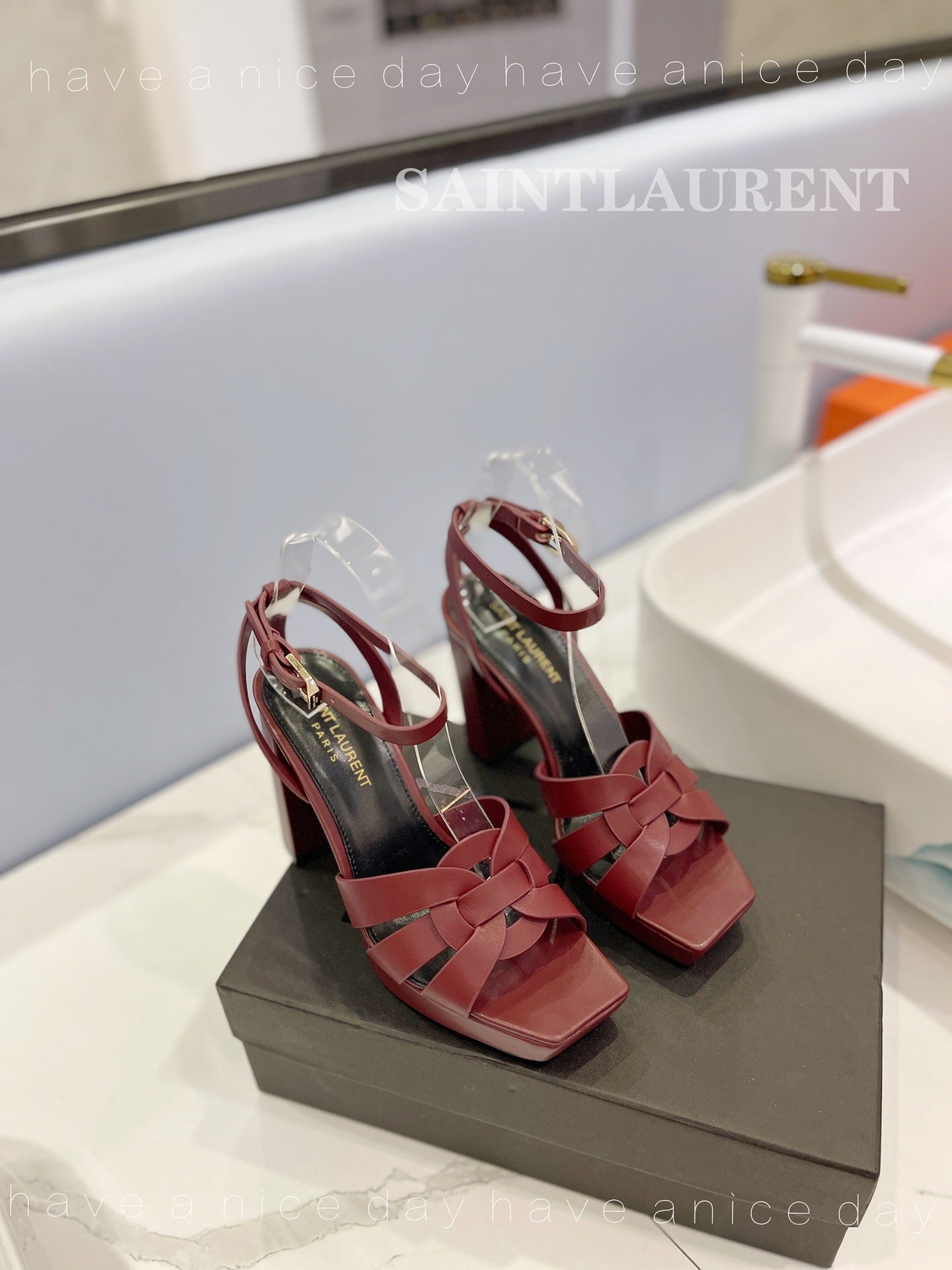 Saint Laurent