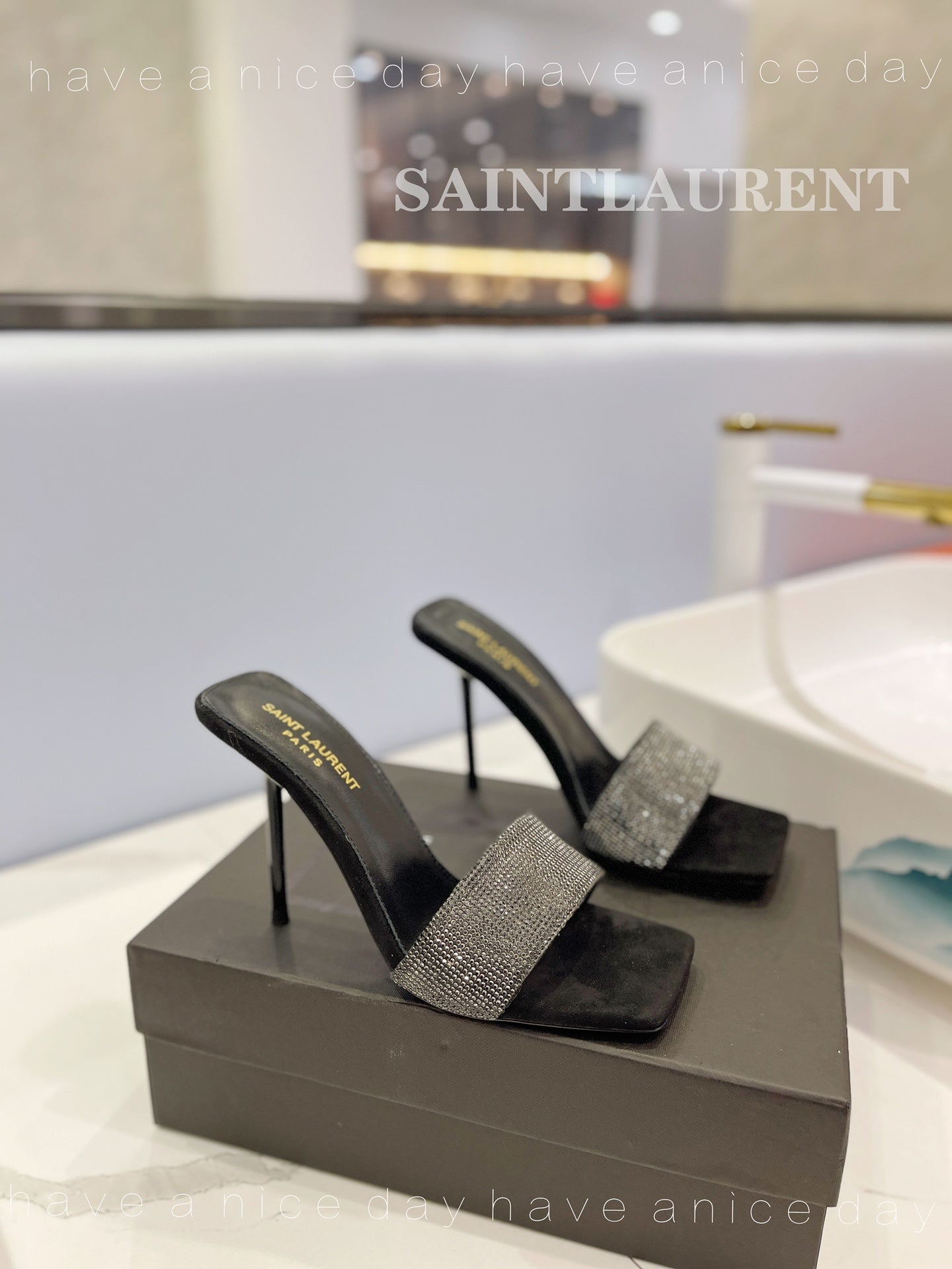 Saint Laurent