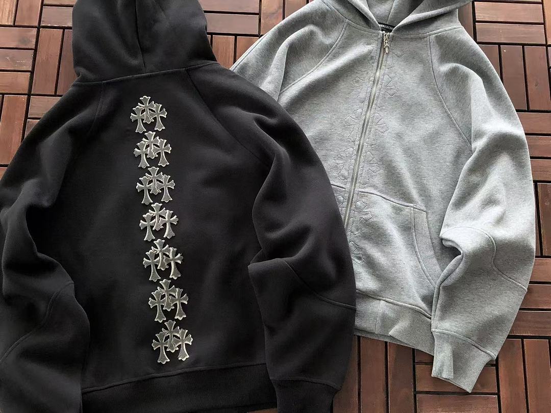 CH🔥OM🔥 HE🔥RTS HOODIE
