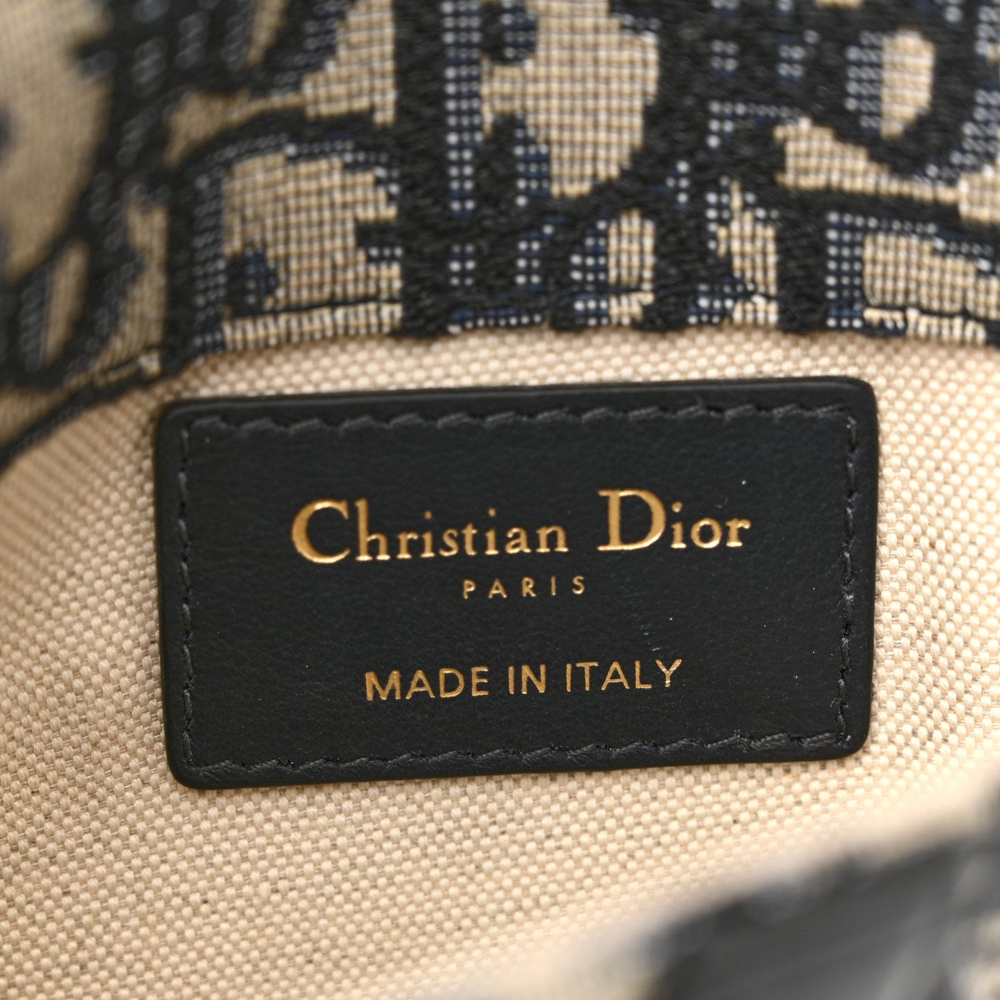 DIOR