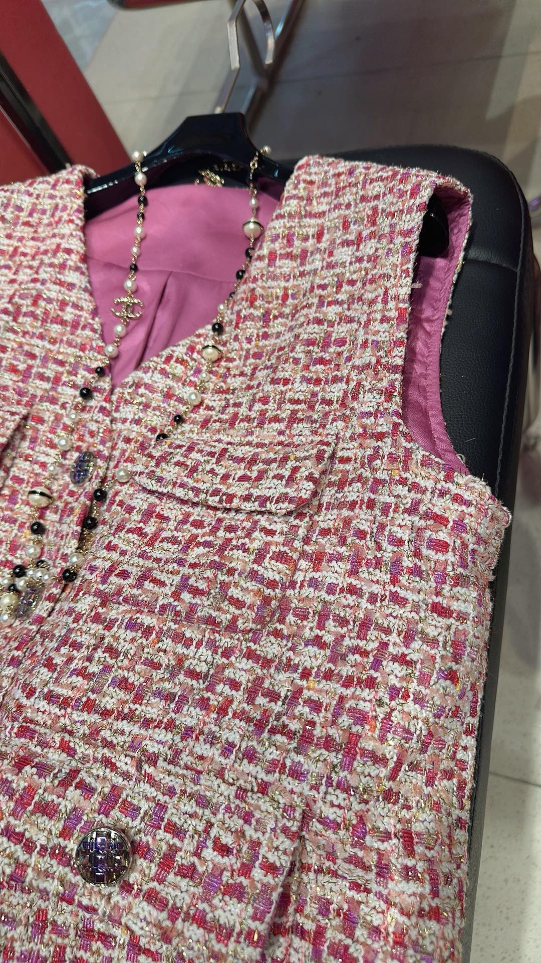 CHANEL