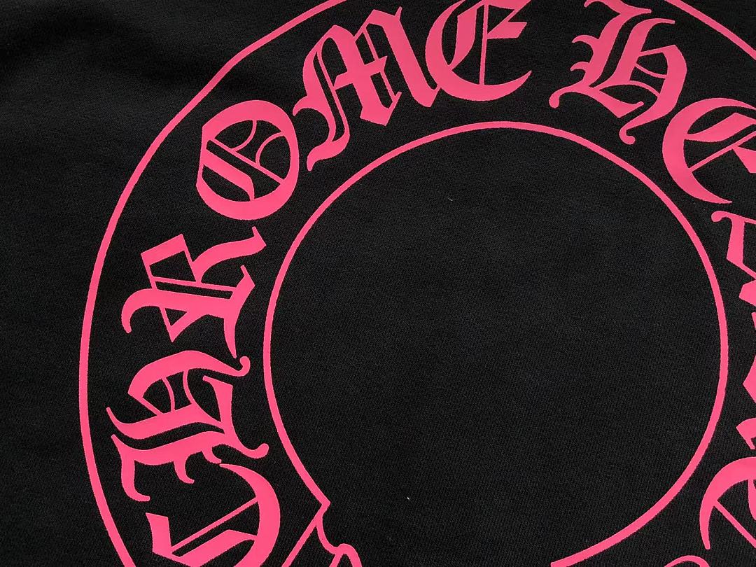 CH🔥OM🔥 HE🔥RTS HOODIE